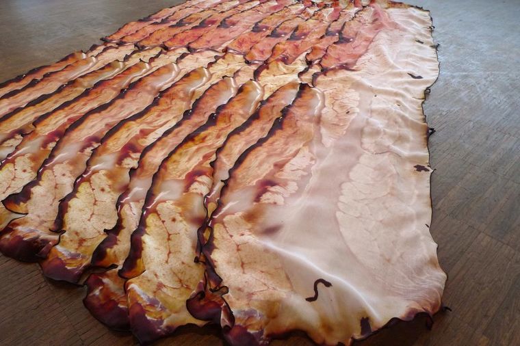 Šta sve neće izmisliti: Marama u obliku pržene slanine! (FOTO)