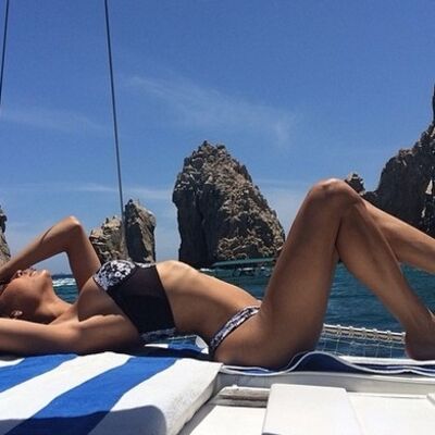 Vreli letnji Instagram prizori: Slavne dame u bikiniju! (FOTO)