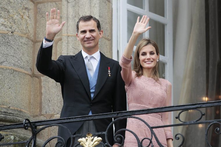 Španska kraljica Leticija u istoj haljini koju je nosila na venčanju Kejt i Vilijama! (FOTO)