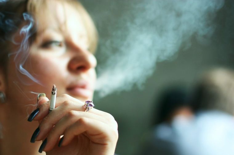 Rak pluća može biti u telu i 20 godina pre prvih simptoma: Pušenje je najveći krivac!
