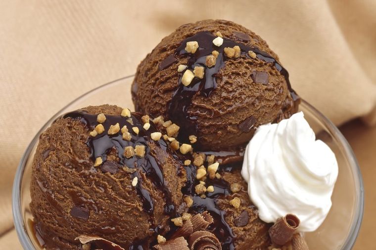Najbolji domaći sladoled od čokolade: Bolje od ovog ne može! (RECEPT)