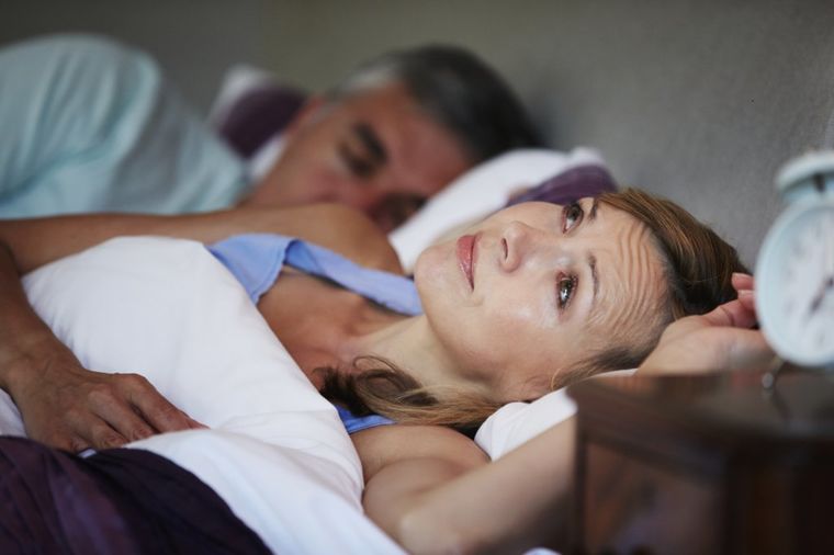 Otkriveno zašto stariji ljudi manje spavaju: Previše razmišljanja ubija san!