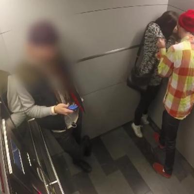 Tužno i strašno: Tokom eksperimenta u liftu samo jedna osoba reagovala na nasilje nad ženom! (VIDEO)