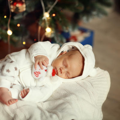 Pravi blagoslov za porodicu: Rodio se dečak u metrou na Božić!
