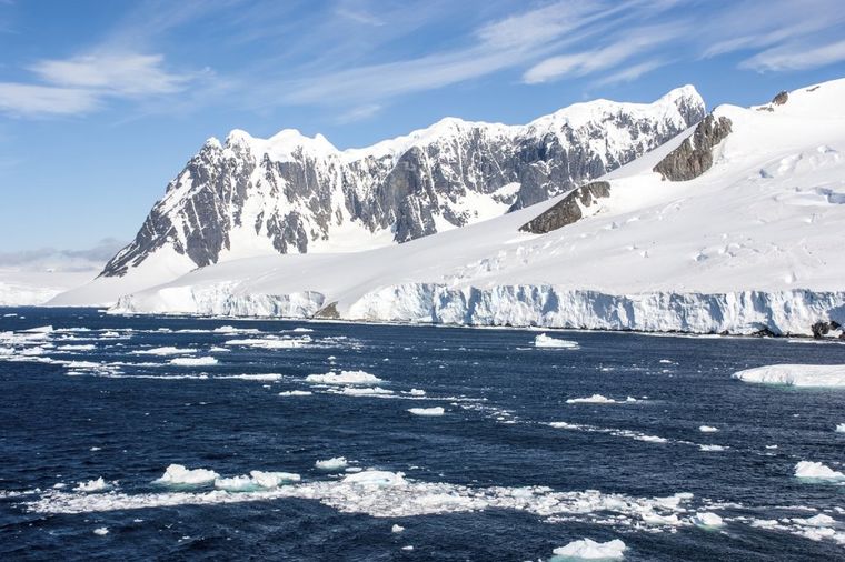 Uticaj globalnog zagrevanja na Antarktiku: Najveći glečer počeo da se topi!