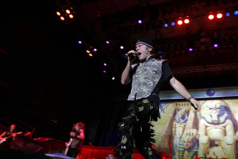 Fanovi u šoku: Pevač Iron Maidena boluje od raka!