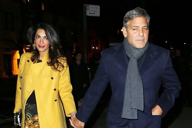 Kluni i Amal uhvaćeni na ulicama Menhentna: Izazvali pravu pometnju! (FOTO)