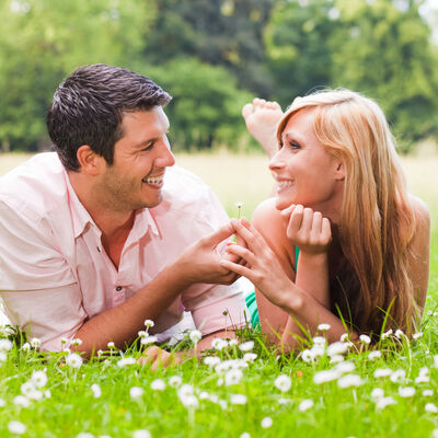 Da stvarno živite srećno do kraja života: 9 faza koje vas čekaju u braku i kako ih prevazići!