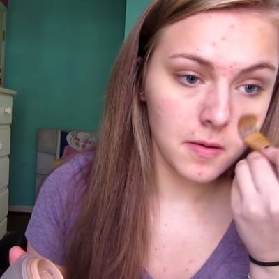 Pre i posle šminke: Evo kako je devojka sakrila sve nedostatke! (VIDEO)