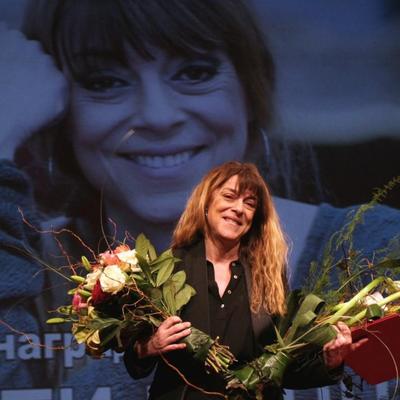 Anita Mančić dobila priznanje Žanka Stokić: Zaplakala primajući nagradu (FOTO)