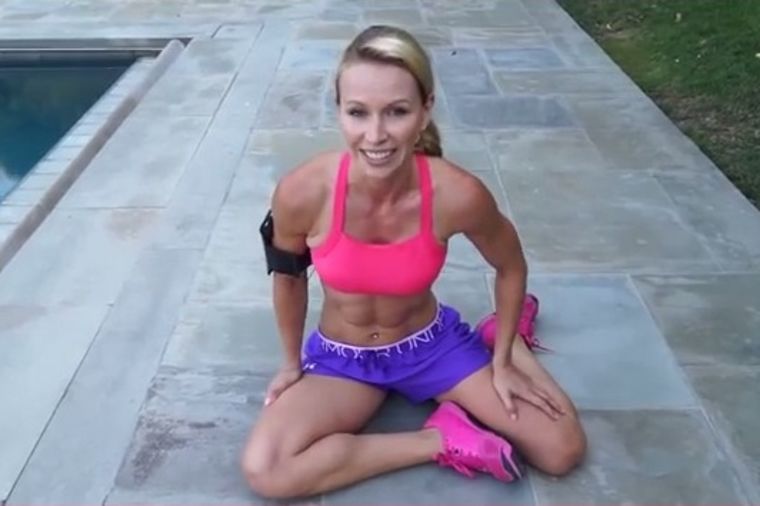 Za samo 5 minuta pravilno oblikujte telo: Ne radite vežbe napamet! (VIDEO)