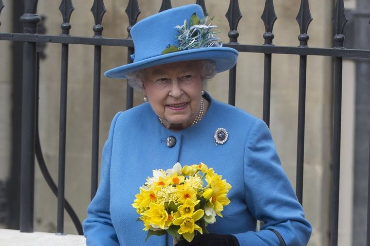 Ona može i šta drugi ne mogu: 8 čudnih moći britanske kraljice!