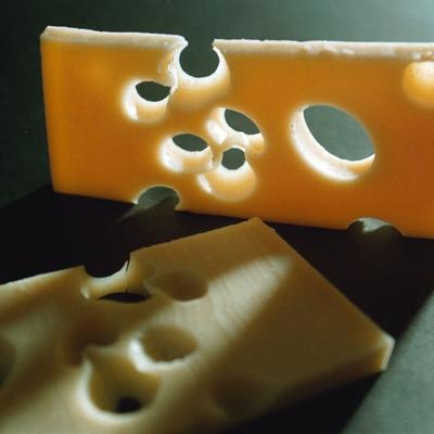Nakon 130 dana istraživanja: Rešena misterija rupa u siru!