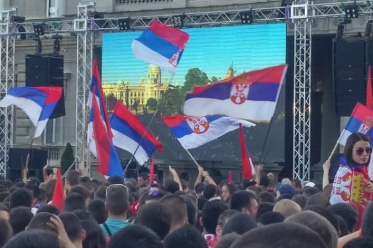 Oduševljena masa pozdravila Orliće: Ispred Skupštine više od 100.000 ljudi! (VIDEO)