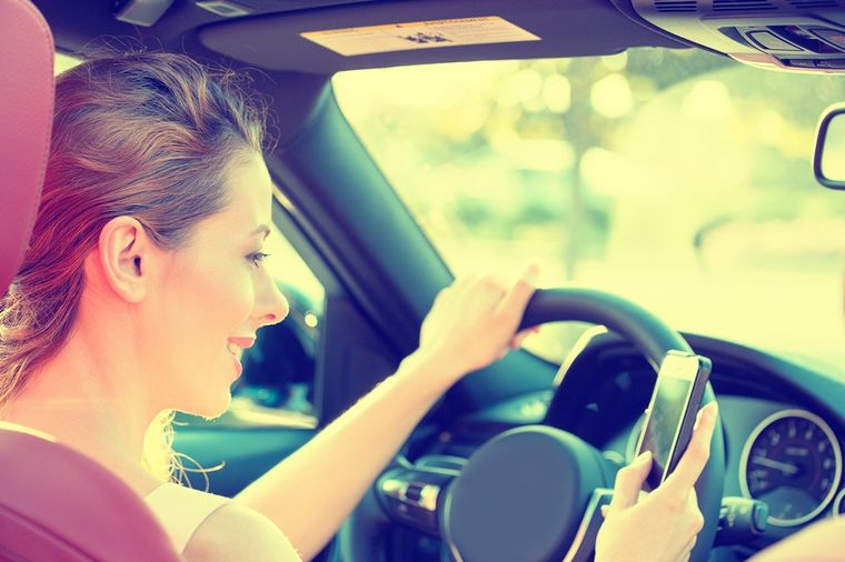 Jeziva istina: Posle ovoga više nikad nećete kucati poruke dok vozite! (VIDEO)
