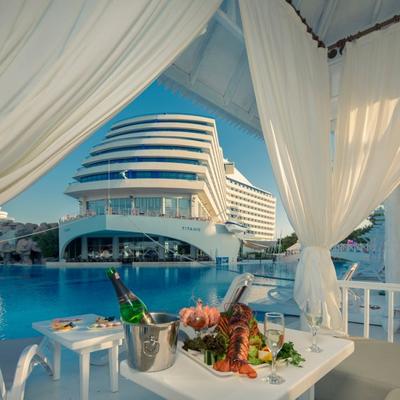 Biser mediteranske obale: Hotel Titanik, san iz kojeg ne želite da se probudite! (FOTO)