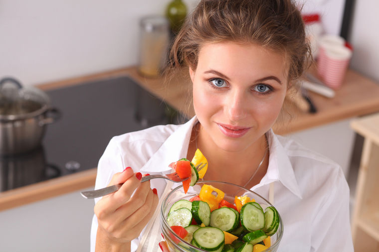 Lekovita salata od krastavca: Snižava holesterol, reguliše visok pritisak!