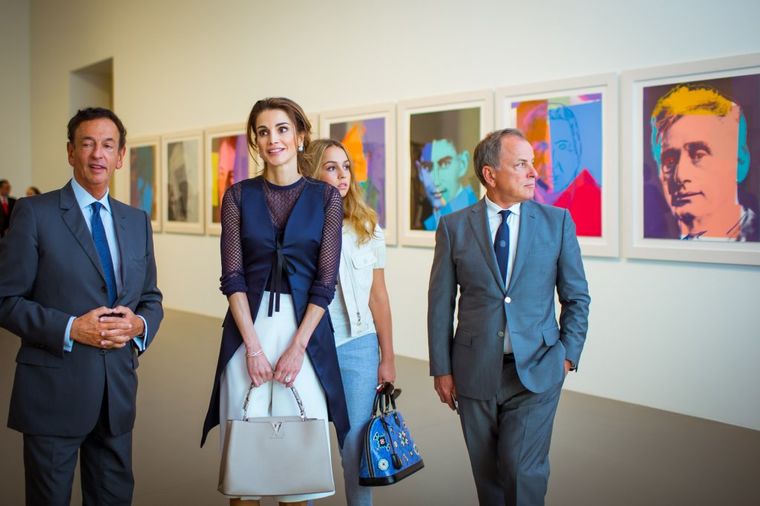 Najbolje obučena žena plave krvi: Kraljica Ranija u poseti Parizu! (FOTO)