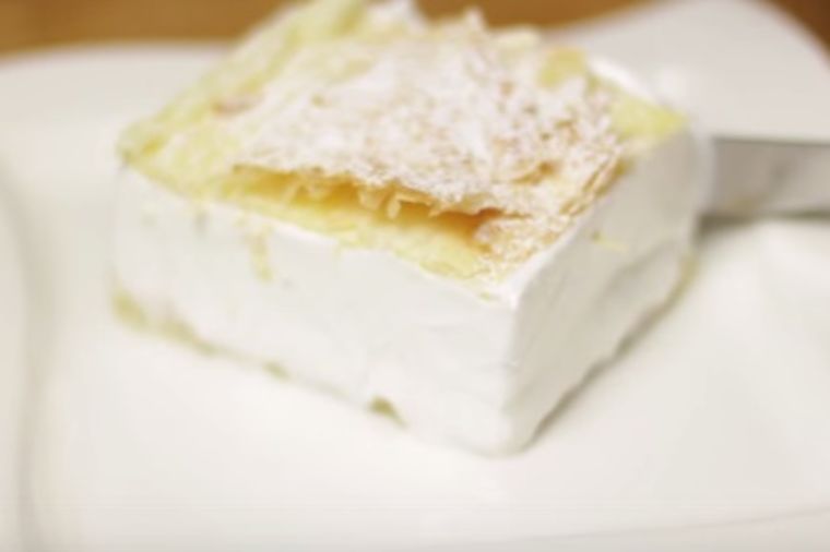 Recept za kraljicu kolača, koji baš svima uspeva: Napravite savršenu šampitu!(RECEPT/VIDEO)