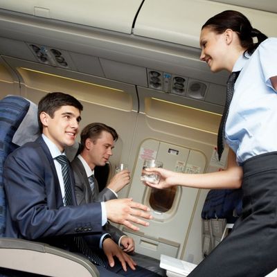 Bajata hrana, legla zaraze: Ove stvari o avionima nikada nećete čuti od stjuardesa!