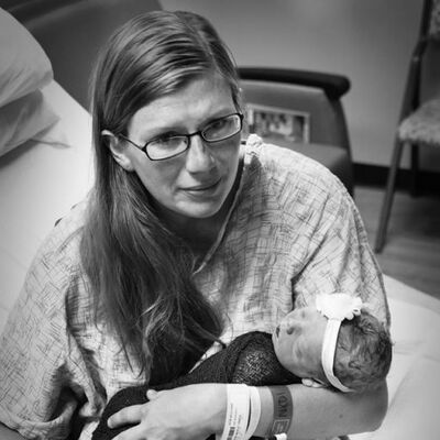 Rodila mrtvu bebu: Moj život se tada završio, ta bol je neopisiva! (FOTO)