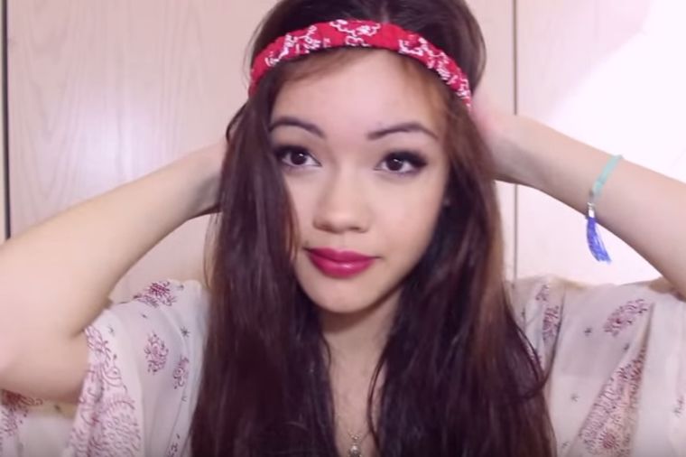 Stavila je traku na glavu: Napravila je fenomenalnu frizuru! (VIDEO)