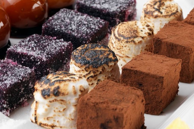 Osvojiće vas na prvi zalogaj: 3 recepta za brze čokoladne kolače (FOTO)