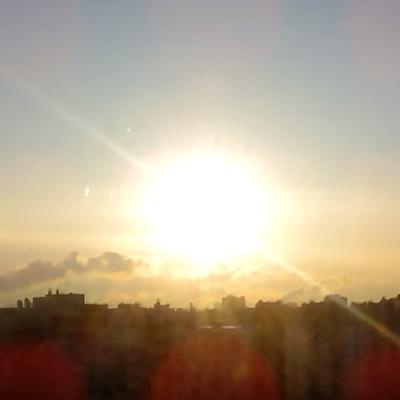 Čudo na nebu iznad Rusije: Obasjala ih 3 sunca! (VIDEO)