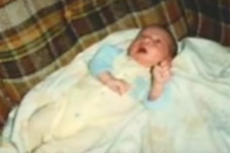 Usvojila malog dečaka: 20 godina kasnije, dobila je poražavajuće vesti! (VIDEO)