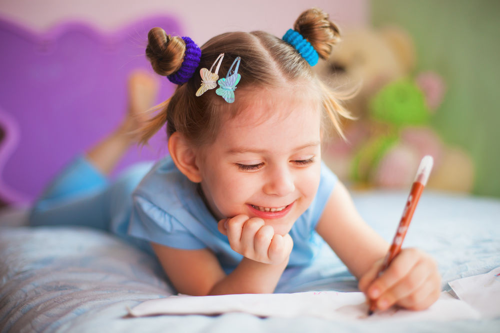Dete, Pisanje, Učenje, Crtanje, Piše