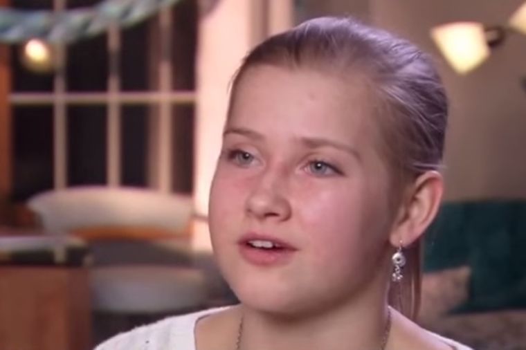 Devojčica zvana inspiracija: Amputirana noga je ne sprečava da bude vrhunska atletičarka! (VIDEO)
