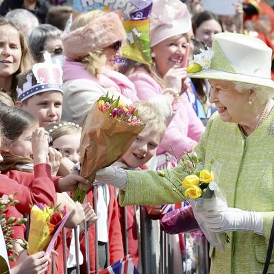 Slavlje u Velikoj Britaniji: Danas se obeležava 90. rođendan kraljice Elizabete! (FOTO)