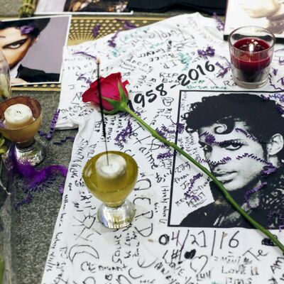 Omaž preminulom muzičaru Prinsu: Stižu priznanja iz celog sveta