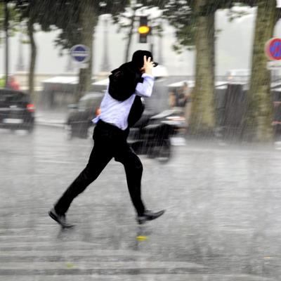 Đenovski ciklon pogodiće i Srbiju: Olujni vetar, jake kiše, opasnost od poplava!