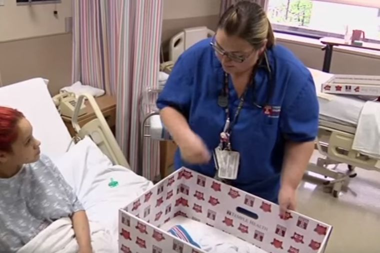 Doneli su joj bebu u kartonskoj kutiji: Porodilja nije mogla da veruje svojim očima! (VIDEO)