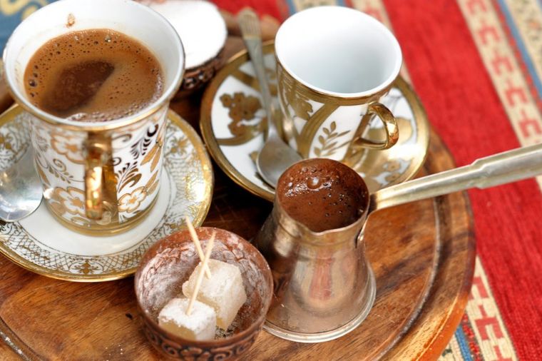 PROCES KUVANJA PRAVE TURSKE KAFE: Jedna caka je ključna da bi dobili pun ukus, a retko ko je primenjuje