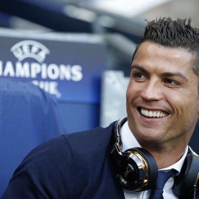 Ni izgled, ni bogatstvo: Zbog ovoga je Kristijano Ronaldo neodoljiv ženama! (FOTO)