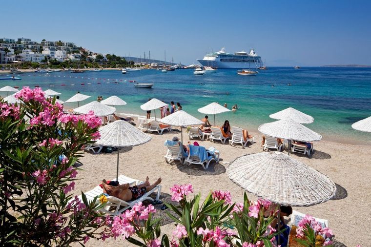 Najlepši biser turske obale: Bodrum oduševi milion i po gostiju svake godine! (VIDEO)