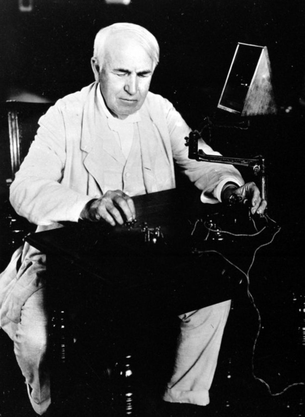 Tomas Edison