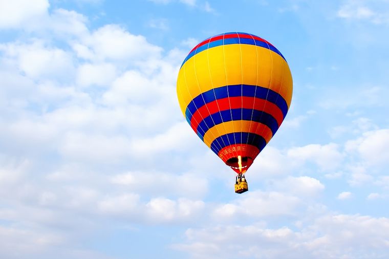 Svetski rekord u letenju balonom: Rus obleteo svet za 11 dana!