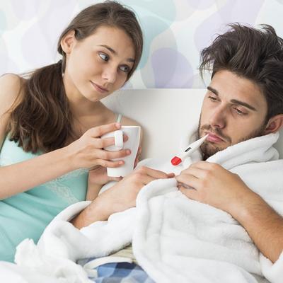 Hvale se da su jači pol, a onda dođe prehlada: Zašto su muškarci osetljiviji na grip od žena?