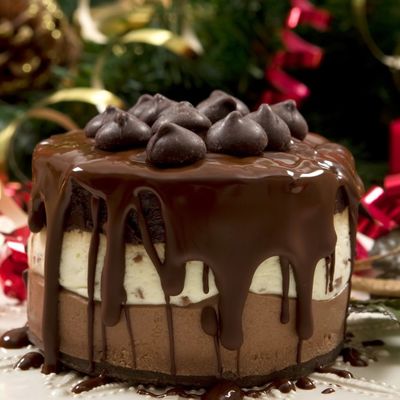 Novogodišnja torta: Najbogatiji desert koji će obeležiti proslavu! (RECEPT)