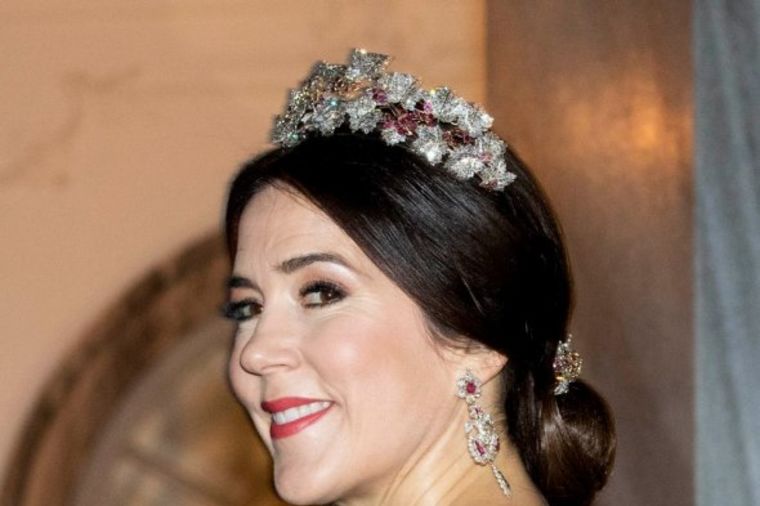 Bajkoviti izgled princeze Meri: Svet je na trenutak ostao bez daha! (FOTO)