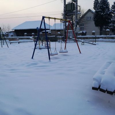 Temperature i dalje u minusu: Sneg sve do subote, zameniće ga obilne kiše