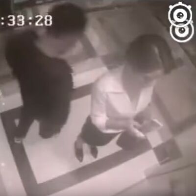 Manijak pokušao da spopadne ženu u liftu: Kamera snimila lekciju koju je zasluženo dobio! (VIDEO)