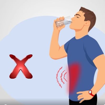 Celog života pijete vodu pogrešno: Ovo je jedini ispravan način! (VIDEO)