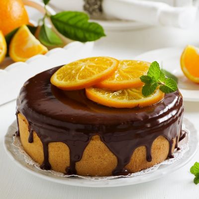 Slatka lambada torta: Savršen spoj voća i krema! (RECEPT)
