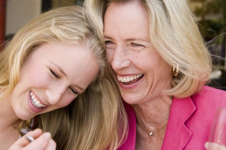 10 stvari koje se zauvek promene kad ostanete bez roditelja: Njih niko ne može da zameni bez obzira koliko godina imate