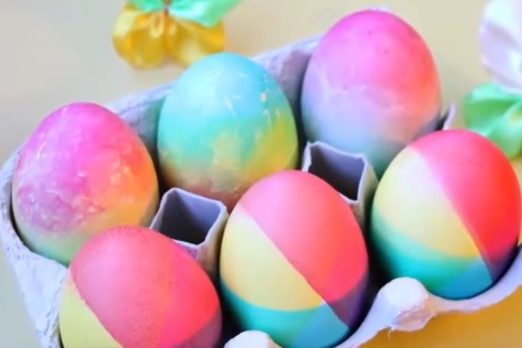 Uskršnja magija počinje: Kako da ofarbate jaja duginih boja! (FOTO)