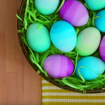 Ombre uskršnja jaja: Jednostavnom tehnikom do najveselijih šara! (FOTO, VIDEO)